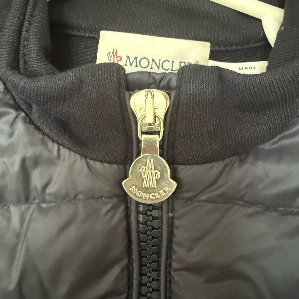 Moncler Girls Pleated Hem Down Jacket – Midnight Blue – Size 6
